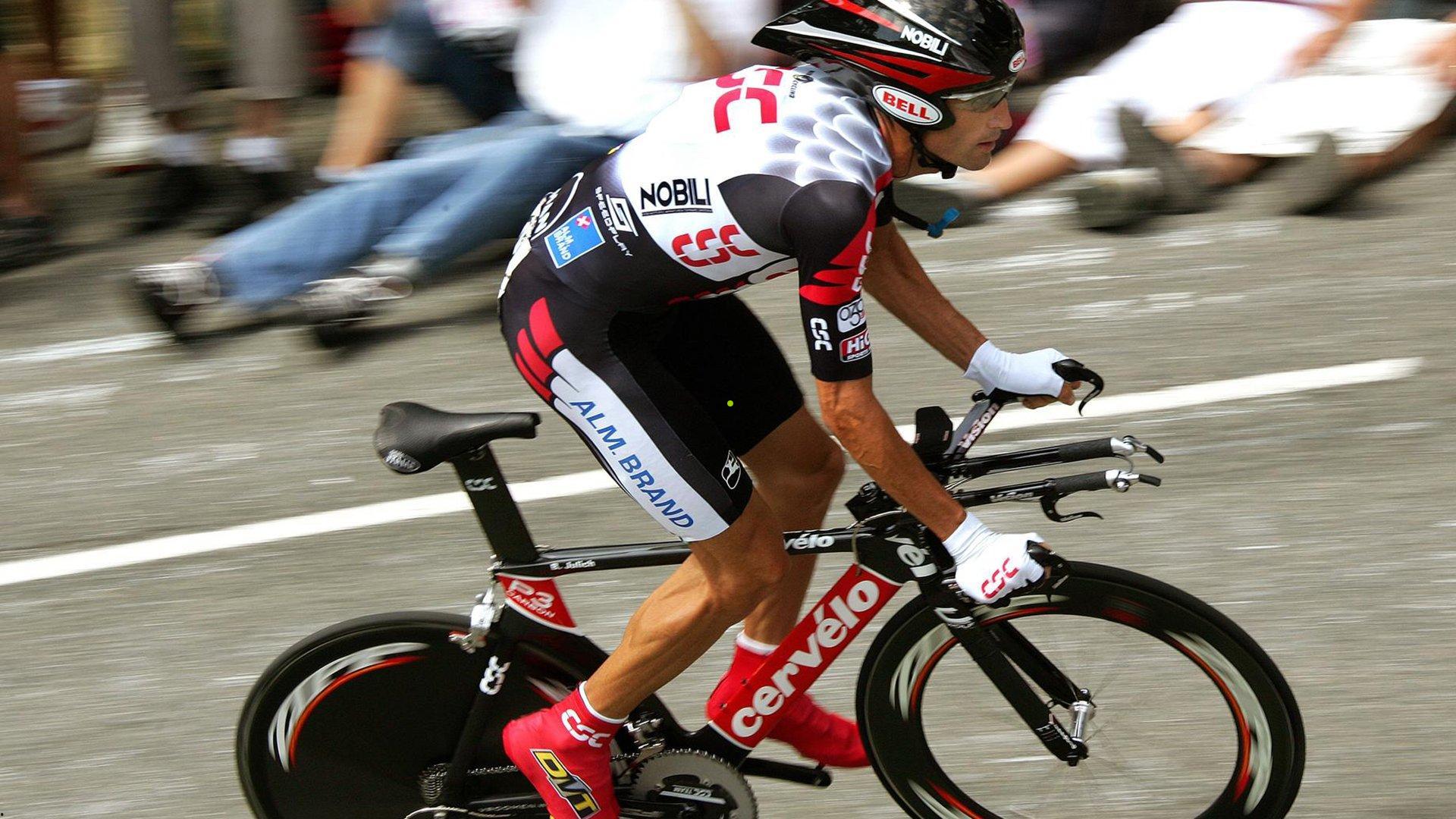 前皇马名宿米亚托维奇指出，皇马困境根源非姆巴佩，英超联赛已成现实版欧洲超级联赛